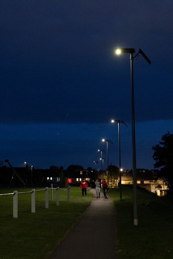 Acrospire solar street lighting chosen for Luton public parks - A1 ...