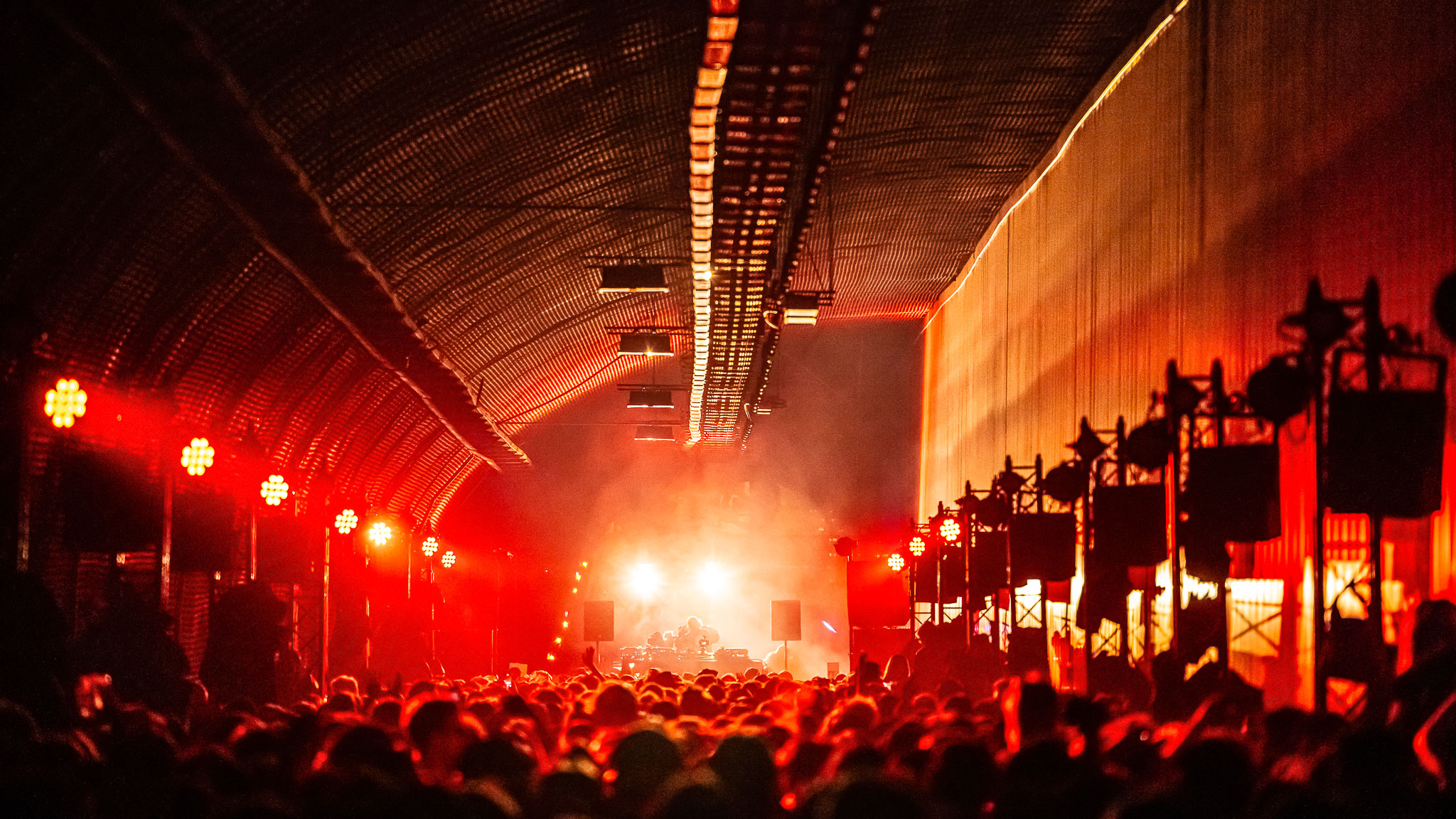 Tunnel Vision! John & Jane create exciting visuals for Listen Festival